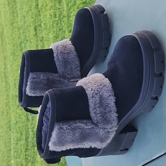 UGG BROOKLYN SUNBURST Boots Size 11 SN 1145710 - Picture 3 of 12